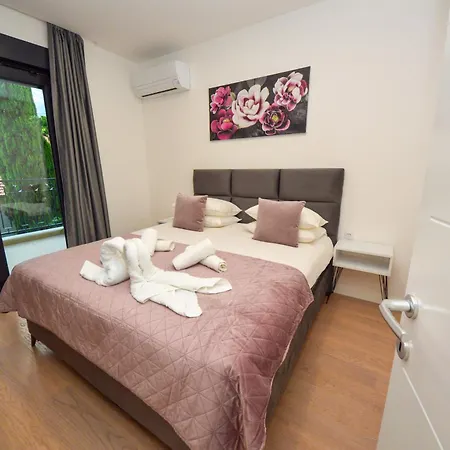 View Apartment *